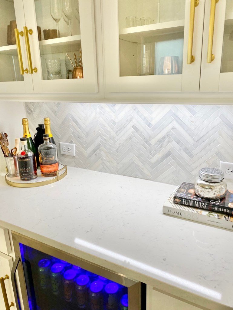 Upscale Home Bar Backsplash Ideas