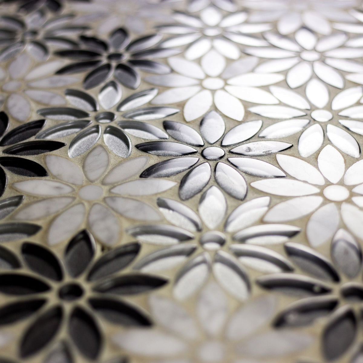 Daisy Tile