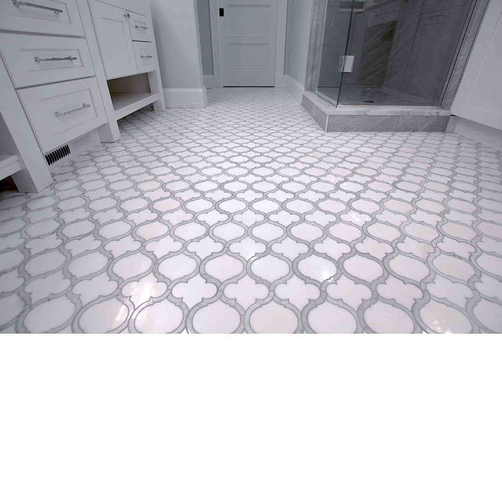 White Thassos and Bianco Carrara Marble Waterjet Mosaic Tile in Arabesque Marrakech