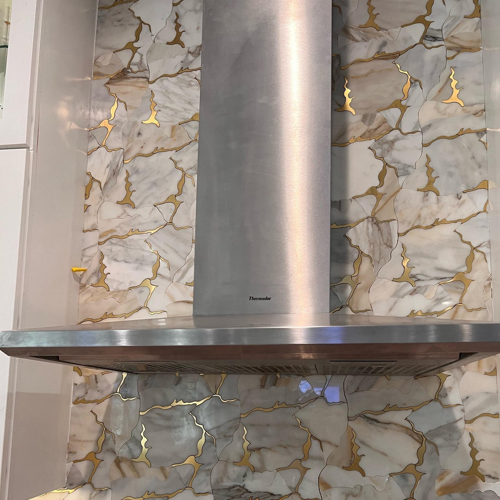 Calacatta Gold & Brass Waterjet Mosaic Tile in Geode