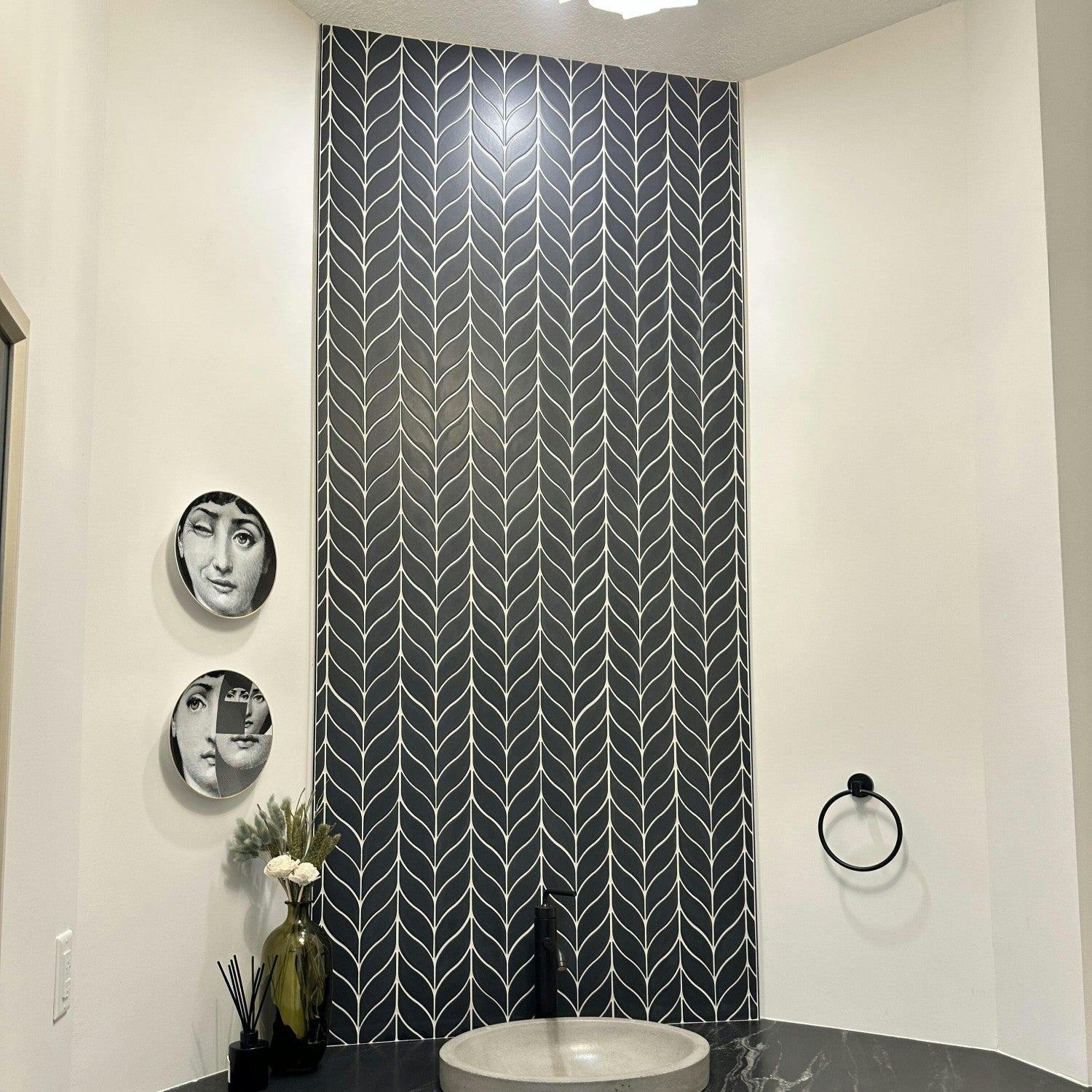 Black Leaf Tile Backsplash