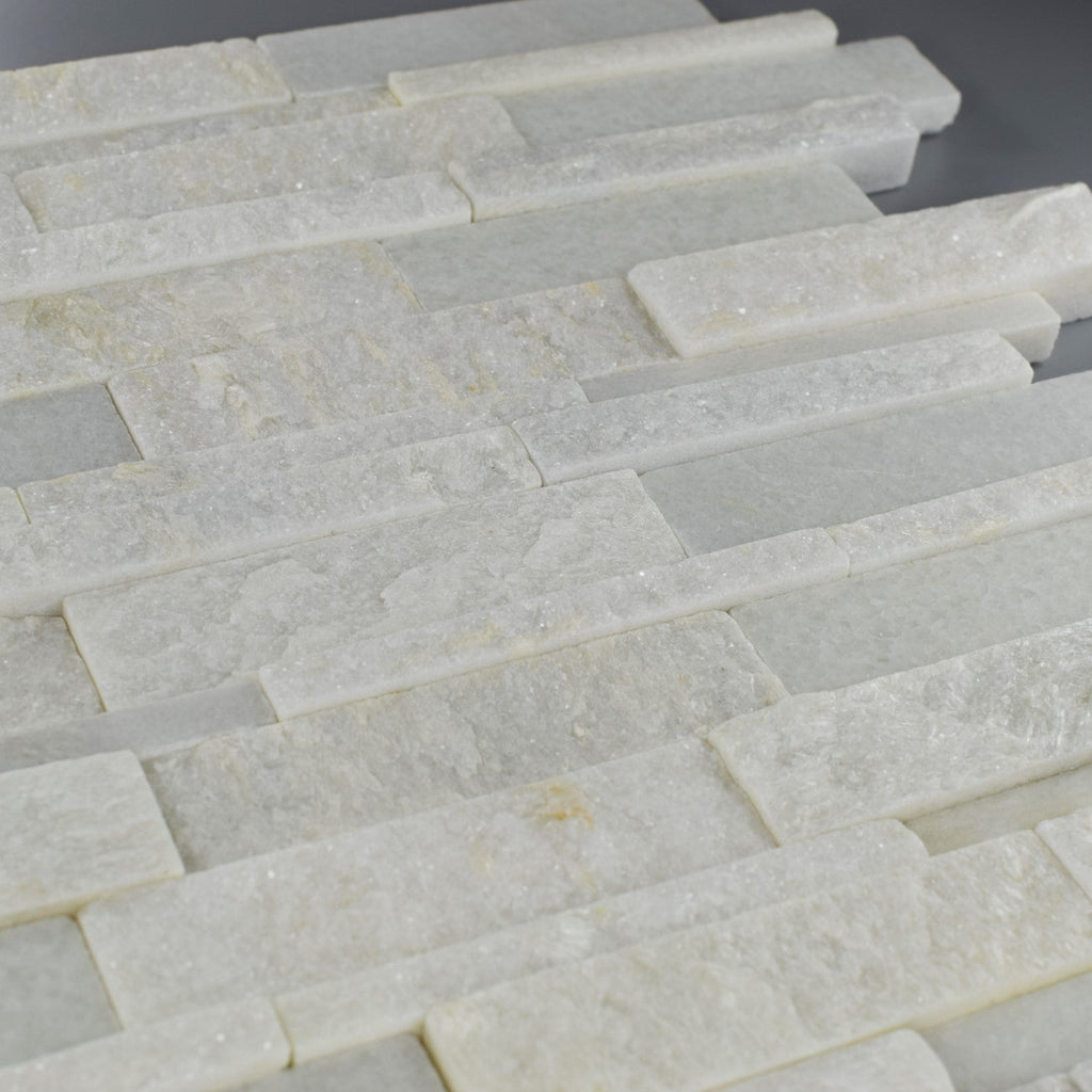 Closeup of White Slate and Quartzite Stacked Stone Tile 