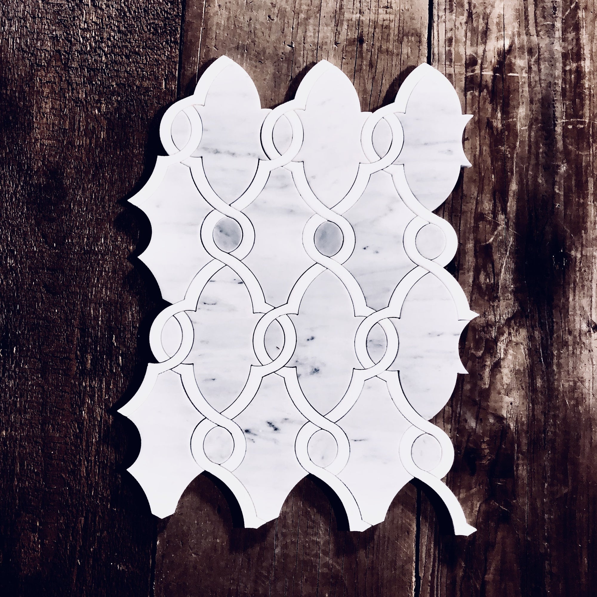 Carrara Bianco and White Thassos Marble Waterjet Mosaic Tile in Bellagio | TileBuys