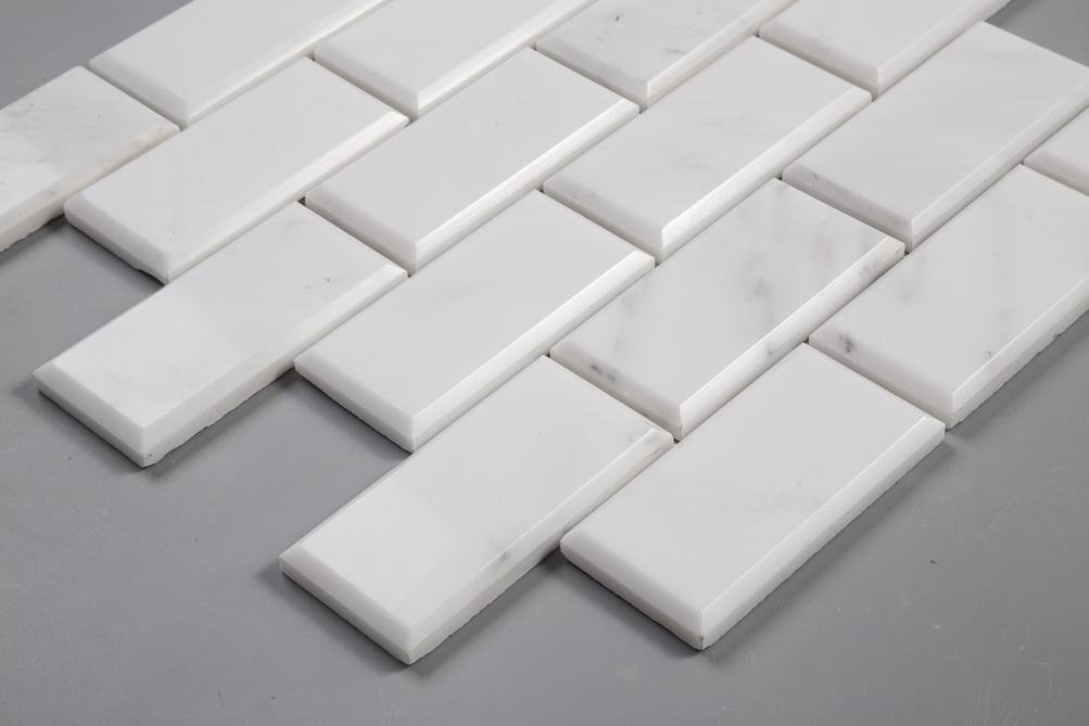 Carrara Venato Marble Mosaic Tile in Beveled 2x4" Mini Brick Subway Tiles Pattern - Polished | TileBuys