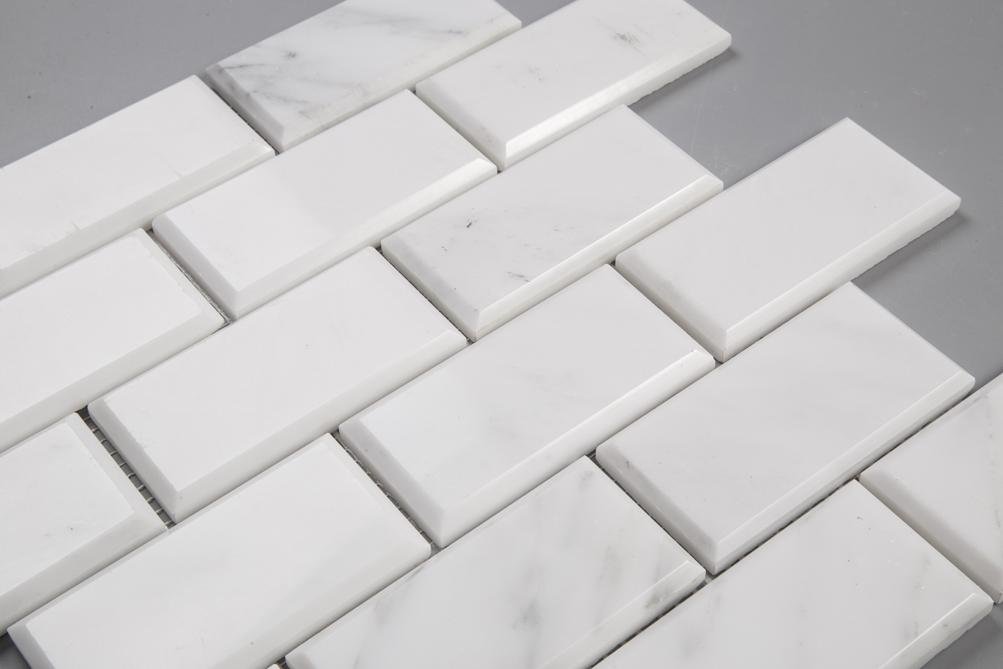 Carrara Venato Marble Mosaic Tile in Beveled 2x4" Mini Brick Subway Tiles Pattern - Polished | TileBuys