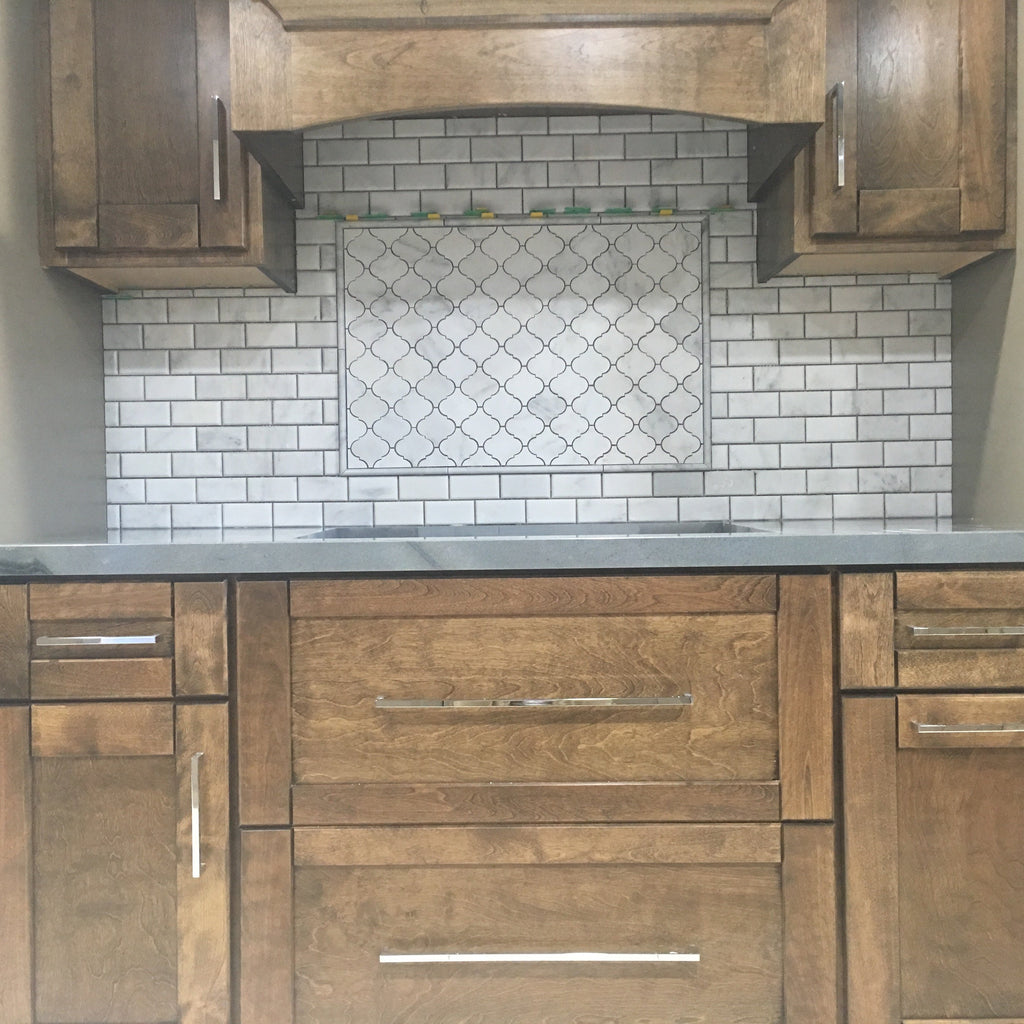 Carrara Venato Marble Mosaic Tile in Beveled 2x4" Mini Brick Subway Tiles Pattern - Polished | TileBuys